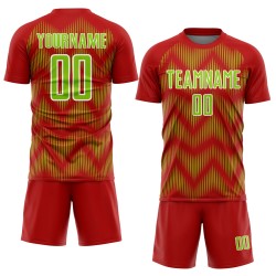 Benutzerdefiniertes Sublimations-Fußballtrikot mit roter, neongrüner und weißer Linie