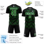 Benutzerdefiniertes Sublimations-Fußballtrikot mit schwarzer Grasgrün-weißer Linie