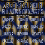 Benutzerdefiniertes Marineblaues Fußballtrikot mit gold-weißer Linie und Sublimationsdruck