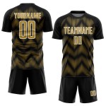 Benutzerdefiniertes Sublimations-Fußballtrikot in Schwarz mit alter Gold-Weiß-Linie Benutzerdefiniertes Sublimations-Fußballtrikot in Schwarz mit alter Gold-Weiß-Linie