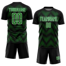 Benutzerdefiniertes Sublimations-Fußballtrikot mit schwarzer Grasgrün-weißer Linie